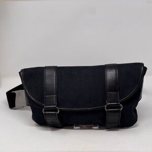 💯Authentic GUCCI GG Black Canvas Belt Bag
